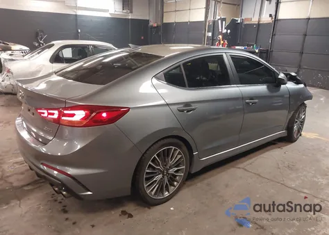 2018 Hyundai Elantra Sport z USA, uszkodzony, nr VIN KMHD04LB0JU705246